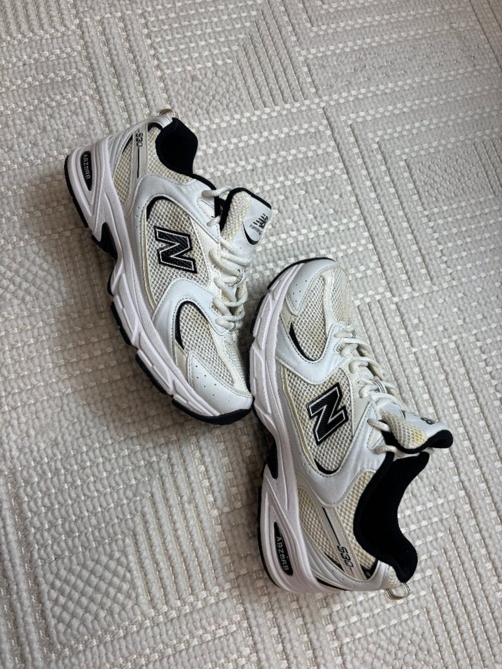 New Balance 530 White Black Silver Running Shoes Sneakers Men’s Size 8.5 Clean